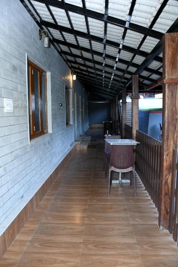 River View Guest House マディケーリ エクステリア 写真